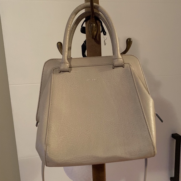 Matt & Nat SHEENAN Vegan Leather Doctor Bag / Purse/ Handbag Beige - Picture 2 of 8